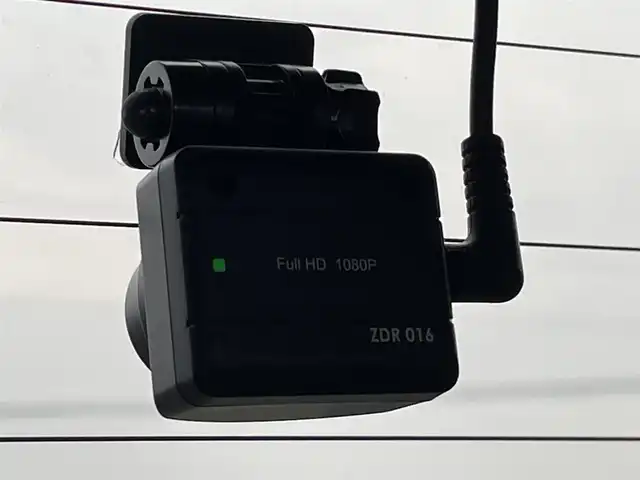 ダイハツ ムーヴ L 福岡県 2012(平24)年 7.5万km シャンパンゴールドメタリックⅡ ・ＥＴＣ　/・リモコンキー　/・電格ミラー　/・Ｗエアバック　/・ＩＳＯＦＩＸ　/・ヘッドライトレベライザー　/・エコアイドル　/・パワーステアリング　/・パワーウインドウ　/・ＣＤ再生　/・横開きバックドア　/・前席アームレスト　/・ベンチシート