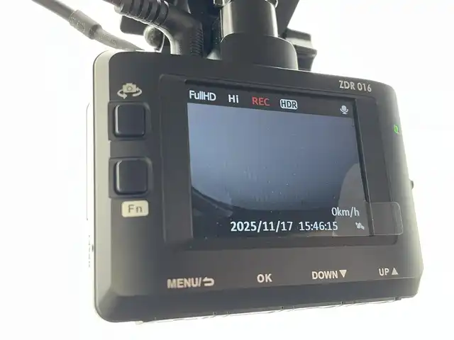 ダイハツ ムーヴ L 福岡県 2012(平24)年 7.5万km シャンパンゴールドメタリックⅡ ・ＥＴＣ　/・リモコンキー　/・電格ミラー　/・Ｗエアバック　/・ＩＳＯＦＩＸ　/・ヘッドライトレベライザー　/・エコアイドル　/・パワーステアリング　/・パワーウインドウ　/・ＣＤ再生　/・横開きバックドア　/・前席アームレスト　/・ベンチシート