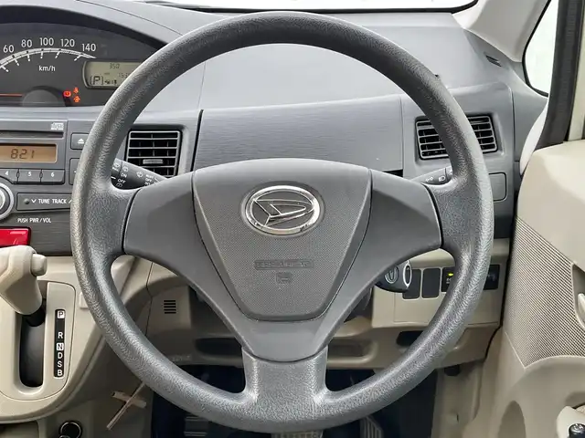 ダイハツ ムーヴ L 福岡県 2012(平24)年 7.5万km シャンパンゴールドメタリックⅡ ・ＥＴＣ　/・リモコンキー　/・電格ミラー　/・Ｗエアバック　/・ＩＳＯＦＩＸ　/・ヘッドライトレベライザー　/・エコアイドル　/・パワーステアリング　/・パワーウインドウ　/・ＣＤ再生　/・横開きバックドア　/・前席アームレスト　/・ベンチシート