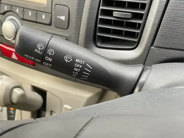 ダイハツ ムーヴ L 福岡県 2012(平24)年 7.5万km シャンパンゴールドメタリックⅡ ・ＥＴＣ　/・リモコンキー　/・電格ミラー　/・Ｗエアバック　/・ＩＳＯＦＩＸ　/・ヘッドライトレベライザー　/・エコアイドル　/・パワーステアリング　/・パワーウインドウ　/・ＣＤ再生　/・横開きバックドア　/・前席アームレスト　/・ベンチシート