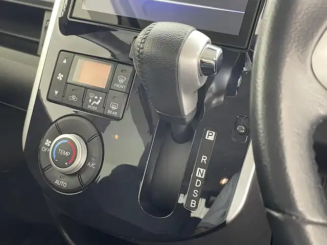 ダイハツ タント カスタム RS トップED SA Ⅲ 滋賀県 2018(平30)年 3.3万km パールホワイトⅢ 純正8型ナビ/（CD/DVD/BT/HDMI/フルセグ）/両側電動スライドドア/全方位カメラ/ETC/シートヒーター/ドライブレコーダー/衝突被害軽減ブレーキ/オートハイビーム/ハーフレザーシート/スペアキー/LEDヘッドライト/オートライト/ステアリングスイッチ