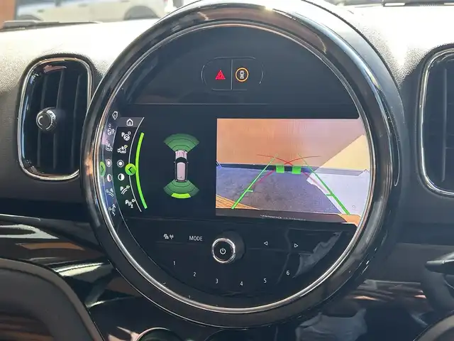 ＭＩＮＩ ＢＭＷ ミニ クロスオーバー クーパー D オール4 エッセンシャルトリム 高知県 2021(令3)年 3万km 紺Ⅱ 純正ナビ/【AM/FM/BT】/ぺッパーパッケージ/・電動リアゲート/・バックカメラ/・スマートキー/インテリジェントセーフティ/・追突警告　/・歩行者警告　/・車線逸脱警告/シートヒーター/純正17インチAW/LEDヘッドライト/クリアランスソナー/ACC/ミラー一体型ETC/ルーフレール/ドライブレコーダー360°/シートカバー(茶色)/純正フロアマット/４WD