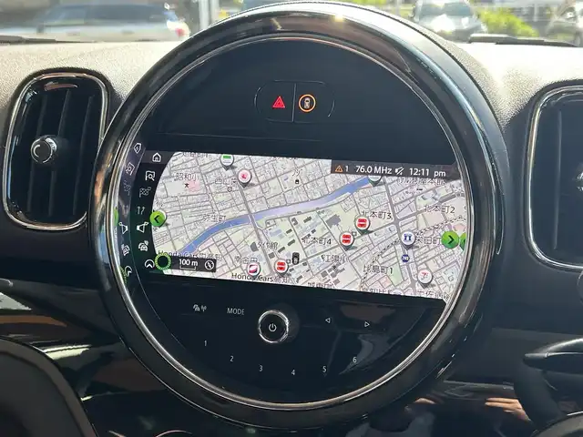 ＭＩＮＩ ＢＭＷ ミニ クロスオーバー クーパー D オール4 エッセンシャルトリム 高知県 2021(令3)年 3万km 紺Ⅱ 純正ナビ/【AM/FM/BT】/ぺッパーパッケージ/・電動リアゲート/・バックカメラ/・スマートキー/インテリジェントセーフティ/・追突警告　/・歩行者警告　/・車線逸脱警告/シートヒーター/純正17インチAW/LEDヘッドライト/クリアランスソナー/ACC/ミラー一体型ETC/ルーフレール/ドライブレコーダー360°/シートカバー(茶色)/純正フロアマット/４WD