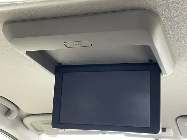 日産 セレナ ハイウェイスター G 福岡県 2017(平29)年 7.8万km ブリリアントホワイトパール プロパイロット/フリップダウンモニター/純正ナビ（ＭＭ３１６Ｄ－Ｗ）/フルセグTV/CD/DVD/BT/SD/AM/FM/AUX/アラウンドビューモニター/エマージェンシーブレーキ/デジタルインナーミラー/ハンズフリー両側パワースライドドア/パーキングアシスト/クリアランスソナー/ビルトインETC/純正ＡＷ/電動パーキング/ブレーキホールド/ステアリングリモコン/オートエアコン/ロールサンシェード/シートバックテーブル/ウォークスルー/スマートキー/プッシュスタート