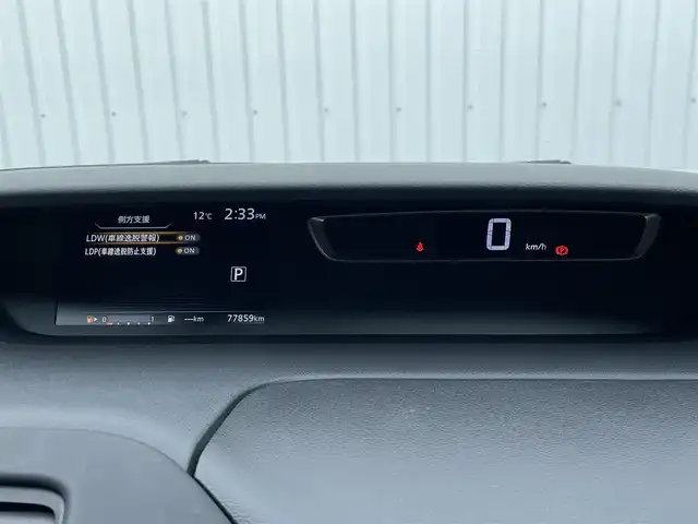 日産 セレナ ハイウェイスター G 福岡県 2017(平29)年 7.8万km ブリリアントホワイトパール プロパイロット/フリップダウンモニター/純正ナビ（ＭＭ３１６Ｄ－Ｗ）/フルセグTV/CD/DVD/BT/SD/AM/FM/AUX/アラウンドビューモニター/エマージェンシーブレーキ/デジタルインナーミラー/ハンズフリー両側パワースライドドア/パーキングアシスト/クリアランスソナー/ビルトインETC/純正ＡＷ/電動パーキング/ブレーキホールド/ステアリングリモコン/オートエアコン/ロールサンシェード/シートバックテーブル/ウォークスルー/スマートキー/プッシュスタート