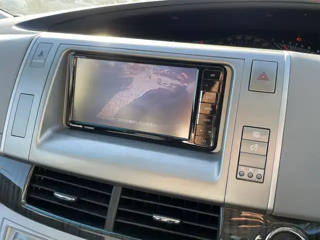 トヨタ エスティマ アエラス 埼玉県 2006(平18)年 17.4万km ミディアムシルバーメタリック 社外ナビTV（CN-RA03WD）/・DVD/CD/SD/フルセグ/ラジオ/社外後席フリップダウンモニター/リアビューカメラ/片側パワースライドドア/ウォークスルー/オートヘッドライト/ダブルエアコン/スマートキー/プッシュスタート/ダブルエアバッグ/アンチロックブレーキ/ETC車載器