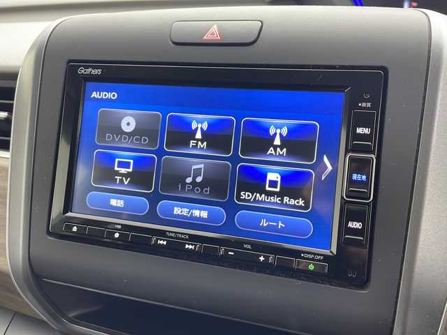 ホンダ フリード G 愛知県 2023(令5)年 2.5万km プラチナホワイトパール /禁煙車//純正ナビ//AM/FM/CD/DVD/ipod//SD/USB/BT/AUX/フルセグ//前席シートヒーター//両側パワースライドドア//ビルトインETC//バックカメラ//LEDオートライト/アクティブコーナリングライト//オートハイビーム//ホンダセンシング//CMBS//ACC//LKAS//アイドリングストップ//横滑り防止装置//プッシュスタート//純正フロアマット//純正ドアバイザー//サイドシェード//ISOFIX//ECON//スマートキー