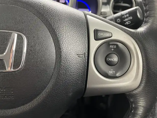 ホンダ Ｎ ＢＯＸ カスタム G ターボパッケージ 埼玉県 2013(平25)年 9.5万km タフタホワイトⅢ 純正7インチナビ/ フルセグTV Bluetooth CD DVD iPod/バックカメラ/両側パワースライドドア/クルーズコントロール/パドルシフト/ETC/純正フロアマット/純正15インチアルミホイール/オートライト/スマートキー/プッシュスタート/電動格納ミラー