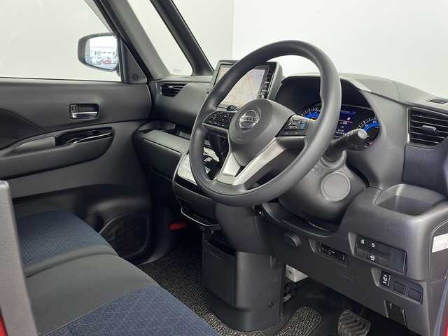 日産 ルークス HWS X プロパイロットED 栃木県 2020(令2)年 4.3万km スパークリングレッド/ブラック 純正ナビ/（BT/CD/DVD/フルセグ/AM/FM）/全方位カメラ/両側パワースライドドア/衝突軽減システム/車線逸脱抑制機能/レーダークルーズコントロール/先行車発進お知らせ/標識認識機能/横滑り防止/ビルトインETC/ドライブレコーダー/純正フロアマット/社外アルミホイール/電動格納ミラー/ISOFIX/プッシュスタート/スマートキー