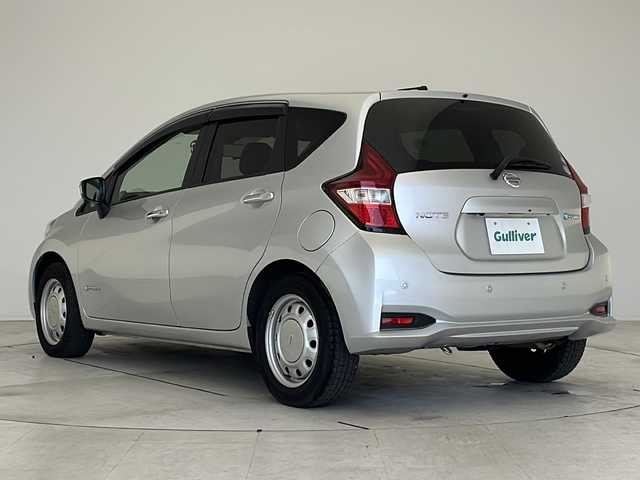 日産 ノート e－パワー X Vセレクション 愛知県 2020(令2)年 3.4万km ブリリアントシルバー 衝突軽減システム/純正ナビ/全方位カメラ/フルセグ/ＣＤ/Bluetooth/バックカメラ/コーナーセンサー/LEDヘッドライト/オートライト/インテリジェントミラー/ドライブレコーダー/ETC/ステアリングスイッチ/スマートキー/プッシュスタート
