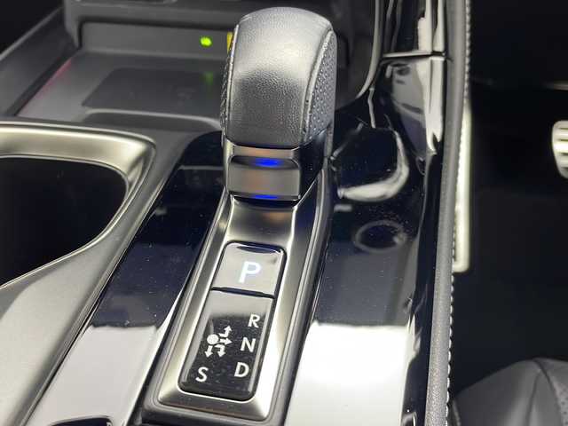 レクサス ＮＸ 350h Fスポーツ 島根県 2022(令4)年 2.7万km ホワイトノーヴァガラスフレーク 純正14インチメモリナビ/フルセグTV/Bluetooth/全方位カメラ/前ドライブレコーダー/ETC2.0ビルトイン/ワンオーナー/レーダークルーズコントロール/衝突軽減ブレーキ/横滑り防止装置/レーンアシスト/前後コーナーセンサー/電動リアゲート/e-ラッチシステム/MTモード付AT/リアサーキュレーター/D+N席パワーシート/D+N席シートヒーター/ステアリングヒーター/バニティランプ/置くだけ充電/アイドリングストップ/純正LEDヘッドライト/純正フロアマット