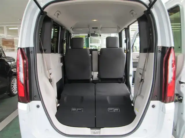 ホンダ Ｎ ＢＯＸ 千葉県 2024(令6)年 0.5万km プレミアムサンライトホワイトパール ワンオーナー/純正8インチナビ、フルセグTV/バックカメラ/オーディオ【ラジオ/BT/USB】/パワースライドドア/LEDヘッドライト/ウィンカードアミラー/純正ドライブレコーダー(DRH-229ND)/ホンダセンシング/レーダークルーズコントロール/横滑り防止装置/電子パーキングシステム/ビルトインETC/保証書/取扱説明書/スペアキー