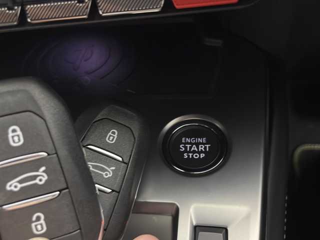 プジョー プジョー ４０８ GT ハイブリッド 三重県 2023(令5)年 3.9万km 青 禁煙車/純正ナビ（Bluetooth・AppleCarPlay・AndroidAuto）/アラウンドビューモニター/ブラインドスポットモニター/デジタルインナーミラー/パドルシフト/前席シートヒーター/前席パワーシート/パワーバックドア/電動パーキング/レーダークルーズコントロール/革巻きステアリング/ビルトインETC/置くだけ充電/LEDヘッドライト（オートライト）