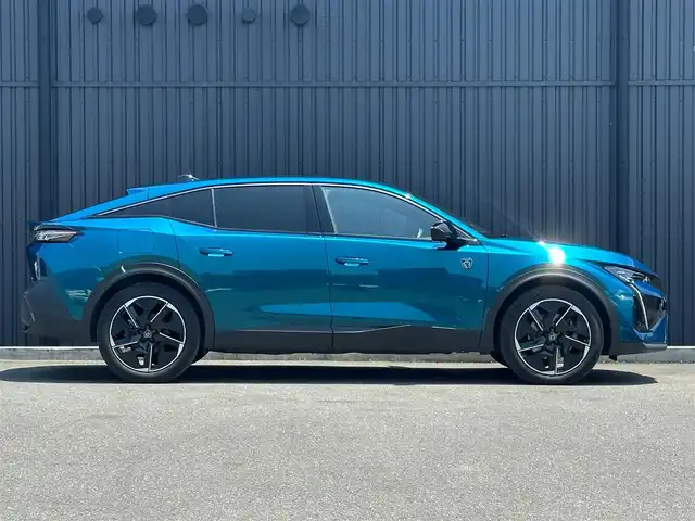 プジョー プジョー ４０８ GT ハイブリッド 福島県 2023(令5)年 3.9万km 青Ｍ ワンオーナー/ACC/レーンキープ/ブラインドスポット/ハーフレザーシート/前席シートヒーター/前席パワーシート/ステアリングヒーター/純正ナビ/・Bluetooth・AppleCarPlay・AndroidAuto/360°カメラ/デジタルインナーミラー型ドラレコ/パドルシフト/パワーバックドア/ETC/ワイヤレス充電/LEDヘッドライト/アンビエントライト/ドライブモード/取扱説明書/保証書/スペアキー