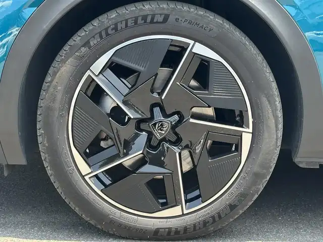 プジョー プジョー ４０８ GT ハイブリッド 福島県 2023(令5)年 3.9万km 青Ｍ ワンオーナー/ACC/レーンキープ/ブラインドスポット/ハーフレザーシート/前席シートヒーター/前席パワーシート/ステアリングヒーター/純正ナビ/・Bluetooth・AppleCarPlay・AndroidAuto/360°カメラ/デジタルインナーミラー型ドラレコ/パドルシフト/パワーバックドア/ETC/ワイヤレス充電/LEDヘッドライト/アンビエントライト/ドライブモード/取扱説明書/保証書/スペアキー