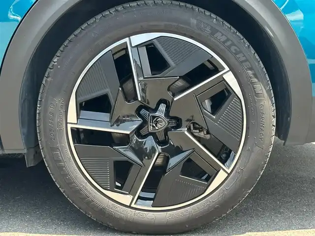 プジョー プジョー ４０８ GT ハイブリッド 福島県 2023(令5)年 3.9万km 青Ｍ ワンオーナー/ACC/レーンキープ/ブラインドスポット/ハーフレザーシート/前席シートヒーター/前席パワーシート/ステアリングヒーター/純正ナビ/・Bluetooth・AppleCarPlay・AndroidAuto/360°カメラ/デジタルインナーミラー型ドラレコ/パドルシフト/パワーバックドア/ETC/ワイヤレス充電/LEDヘッドライト/アンビエントライト/ドライブモード/取扱説明書/保証書/スペアキー