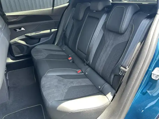 プジョー プジョー ４０８ GT ハイブリッド 福島県 2023(令5)年 3.9万km 青Ｍ ワンオーナー/ACC/レーンキープ/ブラインドスポット/ハーフレザーシート/前席シートヒーター/前席パワーシート/ステアリングヒーター/純正ナビ/・Bluetooth・AppleCarPlay・AndroidAuto/360°カメラ/デジタルインナーミラー型ドラレコ/パドルシフト/パワーバックドア/ETC/ワイヤレス充電/LEDヘッドライト/アンビエントライト/ドライブモード/取扱説明書/保証書/スペアキー