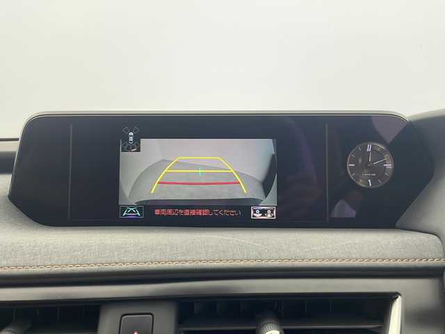 レクサス ＵＸ 250h 栃木県 2019(平31)年 5.9万km ソニッククォーツ 純正メーカーナビ/(BT/AM/FM/CD/DVD/フルセグ）/ETC2.0/ドライブレコーダー/プリクラッシュブレーキ/クルーズコントロール/車線逸脱防止/横滑り防止/先行車発進お知らせ/標識検知/電動リアゲート/電動格納ミラー/ステアリングスイッチ/MTモード付AT/純正アルミホイール/純正フロアマット/プッシュスタート/スマートキー