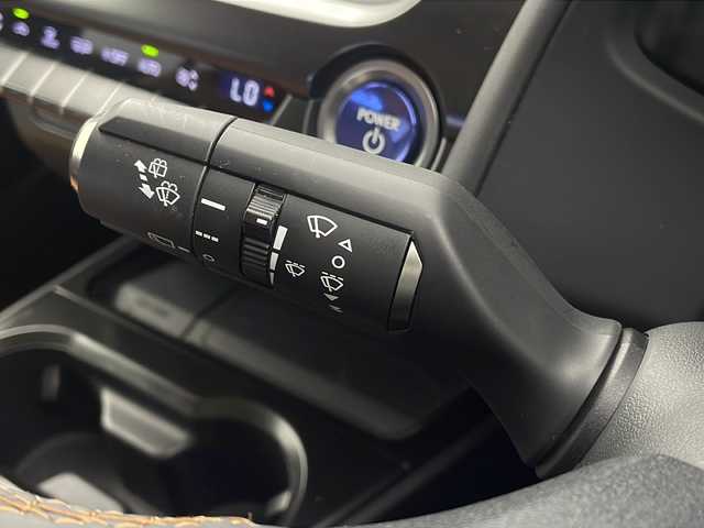 レクサス ＵＸ 250h 栃木県 2019(平31)年 5.9万km ソニッククォーツ 純正メーカーナビ/(BT/AM/FM/CD/DVD/フルセグ）/ETC2.0/ドライブレコーダー/プリクラッシュブレーキ/クルーズコントロール/車線逸脱防止/横滑り防止/先行車発進お知らせ/標識検知/電動リアゲート/電動格納ミラー/ステアリングスイッチ/MTモード付AT/純正アルミホイール/純正フロアマット/プッシュスタート/スマートキー