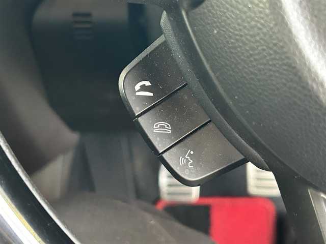 スズキ スイフト スポーツ セーフティPKG 岩手県 2019(平31)年 2.5万km チャンピオンイエロー ワンオーナー　/全方位モニター　/社外ＳＤナビ（型式CN-RZ846）/フルセグTV/ＥＴＣ  /バックカメラ /革巻きステアリング /ナビステアリングスイッチ /運転席シートヒーター /衝突安全装置 /レーンキープ/レーダークルーズコントロール/オートライト/スマートキー×2/ドアバイザー/フロアマット/リアプライバシーガラス/12V/120Wソケット/USBソケット/保証書　取説　ナビ取説