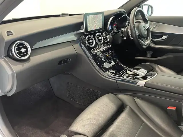 メルセデス・ベンツ Ｃ１８０ ステーションW ローレウスED 愛知県 2017(平29)年 4.4万km ポーラホワイト パノラミックスライディングルーフ/シートヒーター　/ＣＯＭＭＡＮＤナビ　/Ｂｌｕｅｔｏｏｔｈ　/フルセグＴＶ　/ＵＳＢ　/バックカメラ　/ＡＣＣ　/ＬＫＡ　/ＬＤＷ　/ＢＳＭ　/ドライブレコーダー　/ＥＴＣ２．０　/アンビエントライト/プッシュスタート/アイドリングストップ/ウィンカーミラー