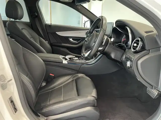 メルセデス・ベンツ Ｃ１８０ ステーションW ローレウスED 愛知県 2017(平29)年 4.4万km ポーラホワイト パノラミックスライディングルーフ/シートヒーター　/ＣＯＭＭＡＮＤナビ　/Ｂｌｕｅｔｏｏｔｈ　/フルセグＴＶ　/ＵＳＢ　/バックカメラ　/ＡＣＣ　/ＬＫＡ　/ＬＤＷ　/ＢＳＭ　/ドライブレコーダー　/ＥＴＣ２．０　/アンビエントライト/プッシュスタート/アイドリングストップ/ウィンカーミラー