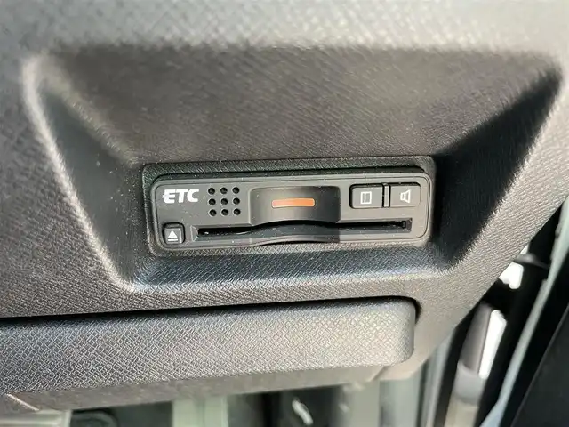 ホンダ ステップワゴン スパーダ Z 福岡県 2014(平26)年 9万km ホワイトオーキッドパール 社外7型ナビ（（ワンセグ/DISC/AM/FM/SD/iPod)/Bカメラ/両側パワースライドドア/クルーズコントロール/LEDヘッドライト/オートライト/社外16インチAW/アイドリングストップ/パドルシフト/横滑り防止装置/盗難防止装置/ドアバイザー/純正フロアマット/スマートキー/ETC/保証書/取扱説明書