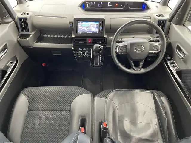 ダイハツ タント カスタム RS 滋賀県 2019(令1)年 7.1万km シャイニングホワイトパール 純正ナビ/(CD/DVD/USB/フルセグTV/Bluetooth)/後席モニター/クリアランスソナー/レーダークルーズコントロール/ETC/両側パワースライドドア/前後ドライブレコーダー/ハーフレザーシート/オートライト/オートハイビーム/LEDヘッドライト/スペアキー