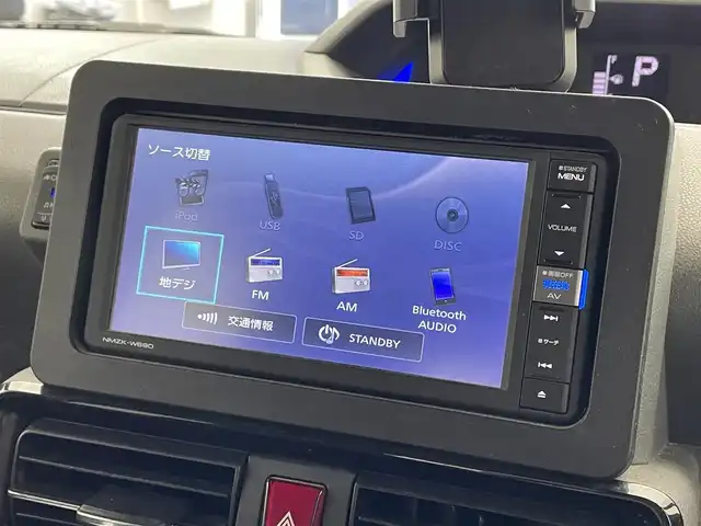 ダイハツ タント カスタム RS 滋賀県 2019(令1)年 7.1万km シャイニングホワイトパール 純正ナビ/(CD/DVD/USB/フルセグTV/Bluetooth)/後席モニター/クリアランスソナー/レーダークルーズコントロール/ETC/両側パワースライドドア/前後ドライブレコーダー/ハーフレザーシート/オートライト/オートハイビーム/LEDヘッドライト/スペアキー