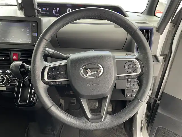 ダイハツ タント カスタム RS 滋賀県 2019(令1)年 7.1万km シャイニングホワイトパール 純正ナビ/(CD/DVD/USB/フルセグTV/Bluetooth)/後席モニター/クリアランスソナー/レーダークルーズコントロール/ETC/両側パワースライドドア/前後ドライブレコーダー/ハーフレザーシート/オートライト/オートハイビーム/LEDヘッドライト/スペアキー