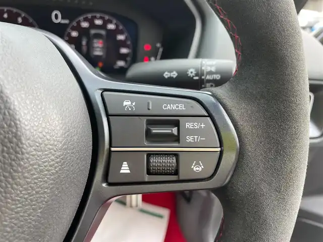ホンダ シビック タイプR 石川県 2022(令4)年 0.5万km 白 ワンオーナー/純正メモリーナビ/フルセグTV/バックカメラ/LEDヘッドライト/ビルトインETC2.0/純正アルミホイール/スマートキー/ホンダセンシング/レーダークルーズ/リアウイング/保証書/取説/スペアキー