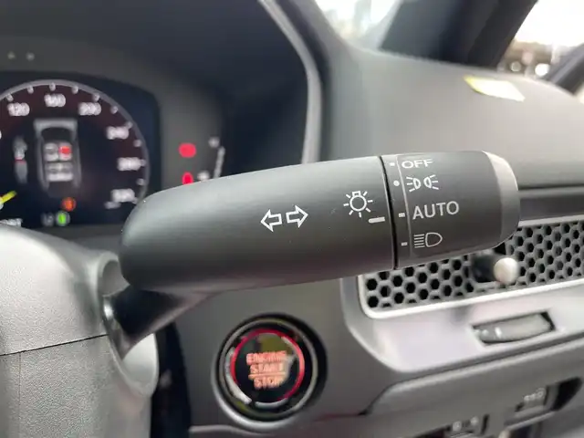ホンダ シビック タイプR 石川県 2022(令4)年 0.5万km 白 ワンオーナー/純正メモリーナビ/フルセグTV/バックカメラ/LEDヘッドライト/ビルトインETC2.0/純正アルミホイール/スマートキー/ホンダセンシング/レーダークルーズ/リアウイング/保証書/取説/スペアキー