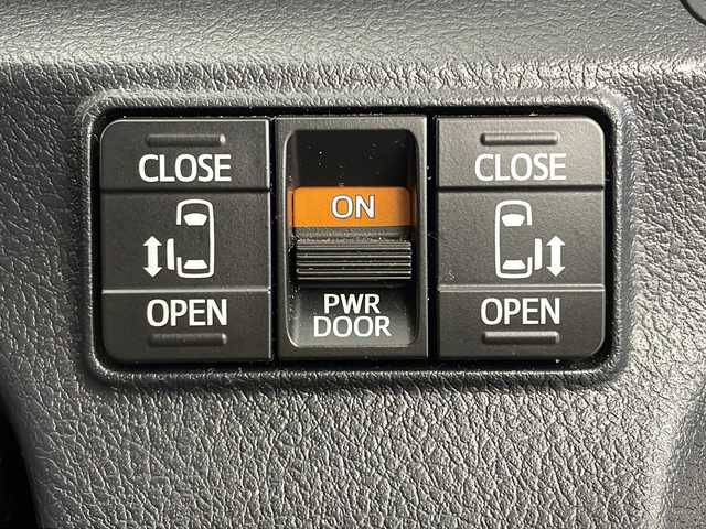 トヨタ シエンタ ハイブリッド G クエロ 茨城県 2019(平31)年 6.9万km ブラックマイカ/ヴィンテージブラウンパールクリスタルシャイン 純正ＳＤナビ　パノラミックビューモニター　後席モニター　フルセグＴＶ　両側電動スライドドア　ＥＴＣ　ドライブレコーダー　衝突軽減ブレーキ　スマートキー　クルコン　純正フロアマット　ＬＥＤライト　禁煙車