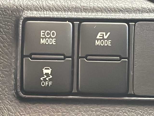 トヨタ シエンタ ハイブリッド G クエロ 茨城県 2019(平31)年 6.9万km ブラックマイカ/ヴィンテージブラウンパールクリスタルシャイン 純正ＳＤナビ　パノラミックビューモニター　後席モニター　フルセグＴＶ　両側電動スライドドア　ＥＴＣ　ドライブレコーダー　衝突軽減ブレーキ　スマートキー　クルコン　純正フロアマット　ＬＥＤライト　禁煙車