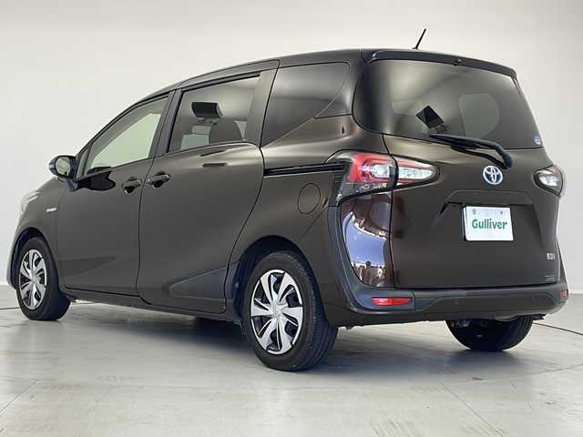 トヨタ シエンタ ハイブリッド G クエロ 茨城県 2019(平31)年 6.9万km ブラックマイカ/ヴィンテージブラウンパールクリスタルシャイン 純正ＳＤナビ　パノラミックビューモニター　後席モニター　フルセグＴＶ　両側電動スライドドア　ＥＴＣ　ドライブレコーダー　衝突軽減ブレーキ　スマートキー　クルコン　純正フロアマット　ＬＥＤライト　禁煙車