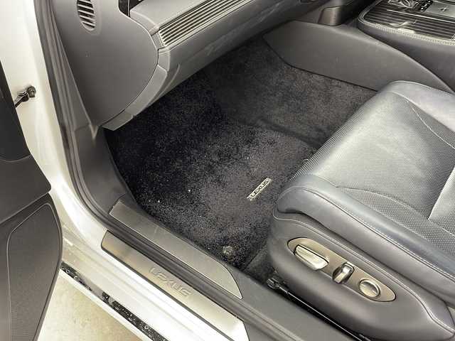 レクサス ＬＳ 500 Iパッケージ 兵庫県 2018(平30)年 7.5万km ソニッククォーツ ・純正ナビ/CD/DVD/Blu-ray/TV/SD/USB/・フロント、サイド、バックカメラ/・ビルトインETC2.0/・ドライブレコーダー/・Lexus　Safety　System　＋A/・プリクラッシュセーフティ/・フロントクロストラフィックアラート/・Lexus CoDrive/・レーダークルーズコントロール/・レーントレーシングアシスト/・レーンチェンジアシスト/・ドライバー異常時停車支援システム/・上下2段式アダプティブハイビームシステム/・ロードサインアシスト/・先行車発進告知機能/・ブラインドスポットモニター/・後方車両接近警報/・パーキングサポートアラート/・ヘッドアップディスプレイ/・デジタルインナーミラー/・パドルシフト/・ステアリングヒーター/・サンルーフ/・本革シート/・前席パワーシート/・前席シートヒーター/・前席ベンチレーション/・ＬＥＤヘッドライト/・オートライト/・純正20インチアルミホイール/・純正フロアマット