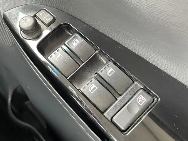 ダイハツ タント カスタム RS トップED SAⅡ 滋賀県 2015(平27)年 7.9万km ディープブルークリスタルマイカ 純正7インチナビ(NSZN-W65D)/(AM/FM/CD/DVD/BT/iPod/USB/HDMI/フルセグTV)/ハーフレザーシート/両側パワースライドドア/バックカメラ/ETC/衝突軽減ブレーキ/横滑り防止装置/革巻きステアリング/ステアリングスイッチ/オートライト/プッシュスタート/純正フロアマット/電格ウインカーミラー/ECOIDLE/LEDヘッドライト