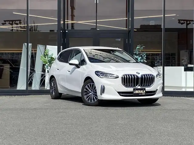 ＢＭＷ ＢＭＷ ２１８ｄ アクティブツアラー エクスクルーシブ 福岡県 2022(令4)年 2.7万km 白 ・1オーナー/・アクティブクルーズコントロール/・純正ナビ/BT/USB/carplay/・全方位カメラ/・黒革シート/シートヒーター/・ドライブレコーダー/・ETC/・純正17AW/・BLIS/・LEDライト