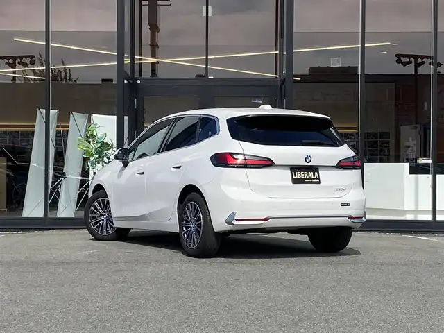 ＢＭＷ ＢＭＷ ２１８ｄ アクティブツアラー エクスクルーシブ 福岡県 2022(令4)年 2.7万km 白 ・1オーナー/・アクティブクルーズコントロール/・純正ナビ/BT/USB/carplay/・全方位カメラ/・黒革シート/シートヒーター/・ドライブレコーダー/・ETC/・純正17AW/・BLIS/・LEDライト