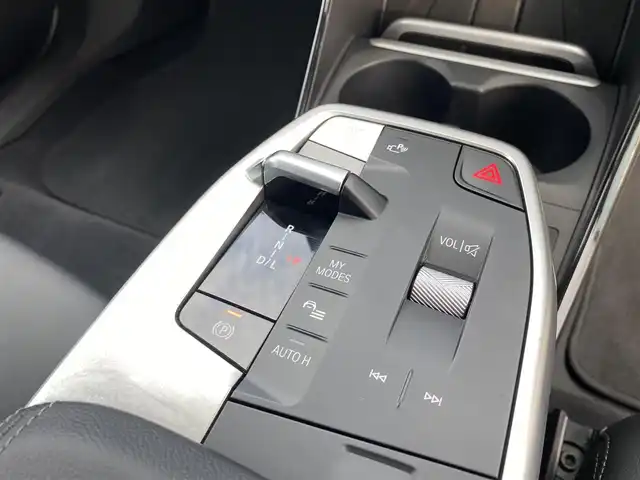 ＢＭＷ ＢＭＷ ２１８ｄ アクティブツアラー エクスクルーシブ 福岡県 2022(令4)年 2.7万km 白 ・1オーナー/・アクティブクルーズコントロール/・純正ナビ/BT/USB/carplay/・全方位カメラ/・黒革シート/シートヒーター/・ドライブレコーダー/・ETC/・純正17AW/・BLIS/・LEDライト