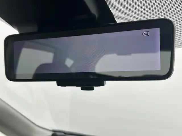 日産 ノート e－パワー メダリスト 熊本県 2018(平30)年 6.8万km ブリリアントホワイトパール 禁煙車　/純正ナビ（ＣＤ・ＤＶＤ・フルセグ・ＢＴ・ＳＤ・ＡＵＸ）/アラウンドビューモニター　/純正前方ドライブレコーダー　/ETC/アダブティブクルーズコントロール/衝突軽減ブレーキ/レーンキープアシスト/先行車発進お知らせ機能/横滑り防止/ハーフレザーシート/デジタルインナーミラー　/前後クリアランスソナー/純正フロアマット/純正１５インチAW/オートライト/LEDヘッドライト/フォグライト/スマートキー/プッシュスタート