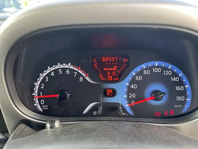 日産 キューブ 15X Vセレクション 神奈川県 2016(平28)年 8.3万km ダークメタルグレー (株)IDOMが運営する【じしゃロン秦野店】の自社ローン専用車両になります。こちらは現金またはオートローンご利用時の価格です。自社ローンご希望の方は別途その旨お申付け下さい/スマートキー２個/純正ナビ・フルセグTV/CD・DVD・BTオーディオ/バックカメラ/ETC/HIDオートライト/保証書・取説書