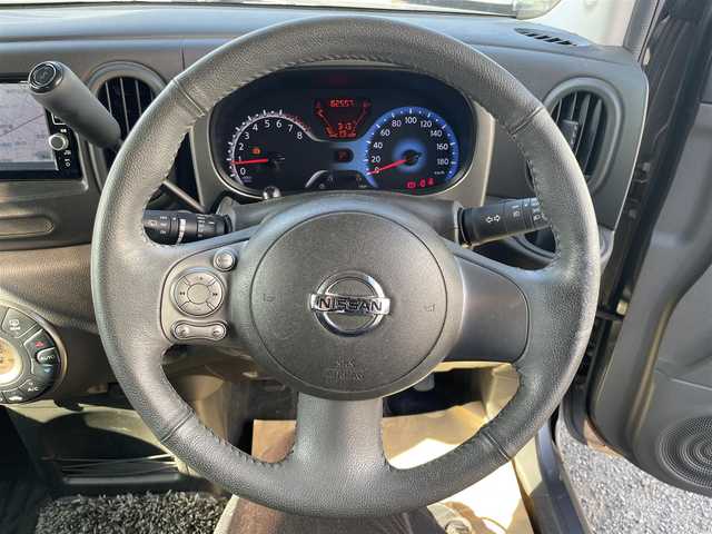 日産 キューブ 15X Vセレクション 神奈川県 2016(平28)年 8.3万km ダークメタルグレー 【(株)IDOMが運営する【じしゃロン相模原店】の自社ローン対象車両になります。こちらは現金ご利用時の価格です。自社ローンご希望の方は別途その旨お申付け下さい。】/スマートキー２個/純正ナビ・フルセグTV/CD・DVD・BTオーディオ/バックカメラ/ETC/HIDオートライト/保証書・取説書