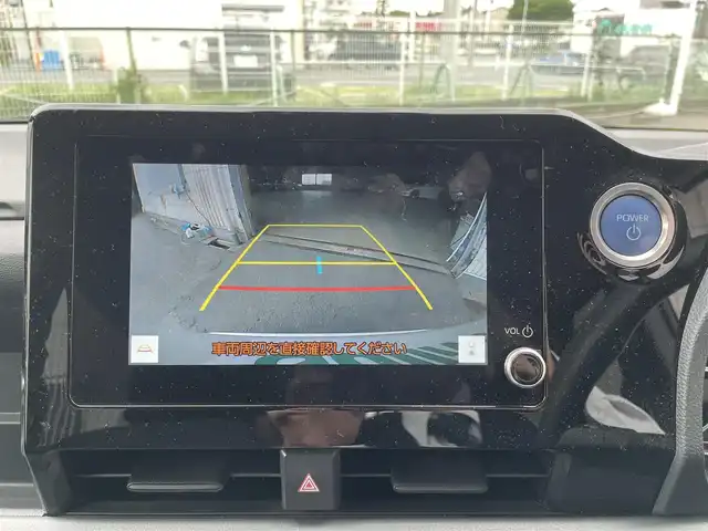 トヨタ ノア ハイブリッド X 神奈川県 2022(令4)年 2.6万km ホワイトパールクリスタルシャイン ワンオーナー/純正ナビ/(Bluetooth/USB/AM/FM)/レーダークルーズコントロール/バックカメラ/ビルトインETC2.0/前後ドライブレコーダー/電動パーキングブレーキ/オートブレーキホールド/横滑り防止装置/衝突軽減システム/車線逸脱警報/純正フロアマット/保証書/取扱説明書/スペアキー×１