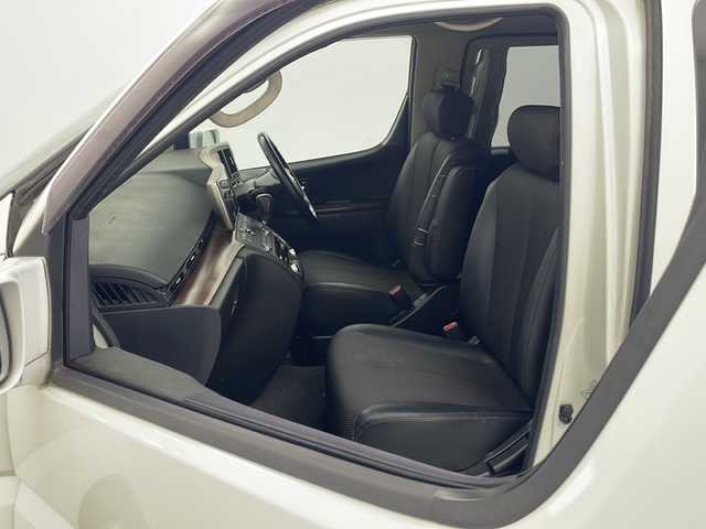 日産 エルグランド ハイウェイスター 栃木県 2005(平17)年 12.7万km 白 純正オーディオ/AM FM CD MD/片側パワースライドドア/AFS/オートエアコン/オートライト/ハーフレザーシート/ステアリングスイッチ/電動格納ミラー/社外16インチアルミホイール/純正フロアマット/ドアバイザー