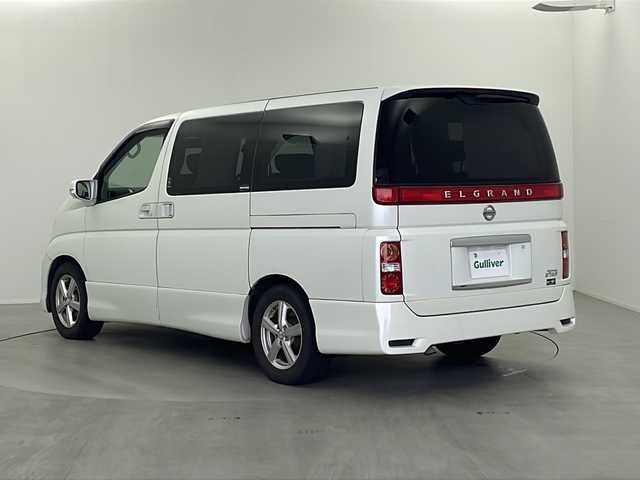 日産 エルグランド ハイウェイスター 栃木県 2005(平17)年 12.7万km 白 純正オーディオ/AM FM CD MD/片側パワースライドドア/AFS/オートエアコン/オートライト/ハーフレザーシート/ステアリングスイッチ/電動格納ミラー/社外16インチアルミホイール/純正フロアマット/ドアバイザー