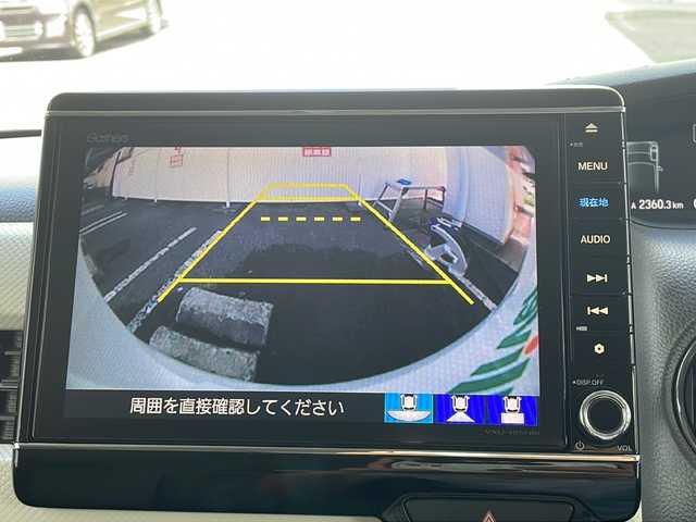 ホンダ Ｎ ＢＯＸ G L ホンダセンシング 高知県 2018(平30)年 3.4万km プラチナホワイトパール 純正8インチナビ/(Bluetooth/CD/SD/DVD/フルセグ)/バックカメラ/ETC/片側パワースライドドア/ホンダセンシング/衝突被害軽減ブレーキ/レーダークルーズコントロール/アイドリングストップ/オートライト/LEDヘッドライト/プッシュスタート/スマートキー/スペアキー1本/純正フロアマット