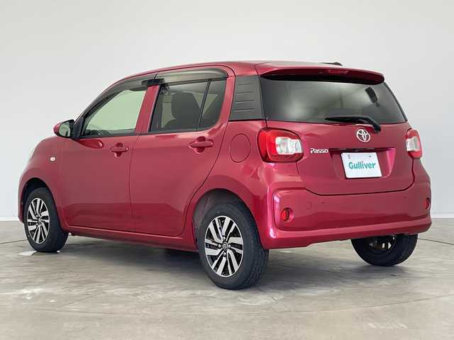 トヨタ パッソ X Gパッケージ 新潟県 2016(平28)年 9.7万km マゼンタベリーマイカM 純正SDナビ（Bluetooth・CD・AM・FM）/衝突被害軽減システム　/バックカメラ　/地デジ　/純正ビルトインETC2.0　/D席シートヒーター　/レーンキープアシスト　/後方コーナーセンサー　/オートライト　/アイドリングストップ　/フロントワイパーデアイサー/スマートキー/純正フロアマット/純正１４インチアルミホイール/保証書/取扱説明書
