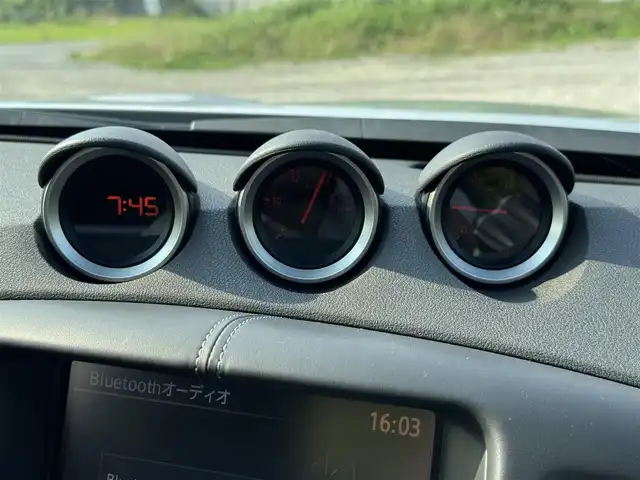 日産 フェアレディ Ｚ 兵庫県 2020(令2)年 4.5万km ブリリアントシルバー ニスモリアウィング/純正ナビ/フルセグTV/Bluetooth接続可/バックモニター/ビルトインETC/プッシュスタート/スマートキー/ステリモ/前後コーナーセンサー/純正18インチAW/キセノンヘッドライト