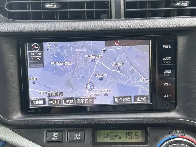 トヨタ アクア S 千葉県 2014(平26)年 6.2万km ディープアメジストマイカメタリック 純正メモリナビ/(CD/DVD/BT/フルセグTV)/バックカメラ/横滑り防止装置/ETC/オートライト/ウィンカーミラー/電動格納ミラー/プッシュスタート/スマートキー/フロアマット/ドアバイザー/スペアキー/保証書